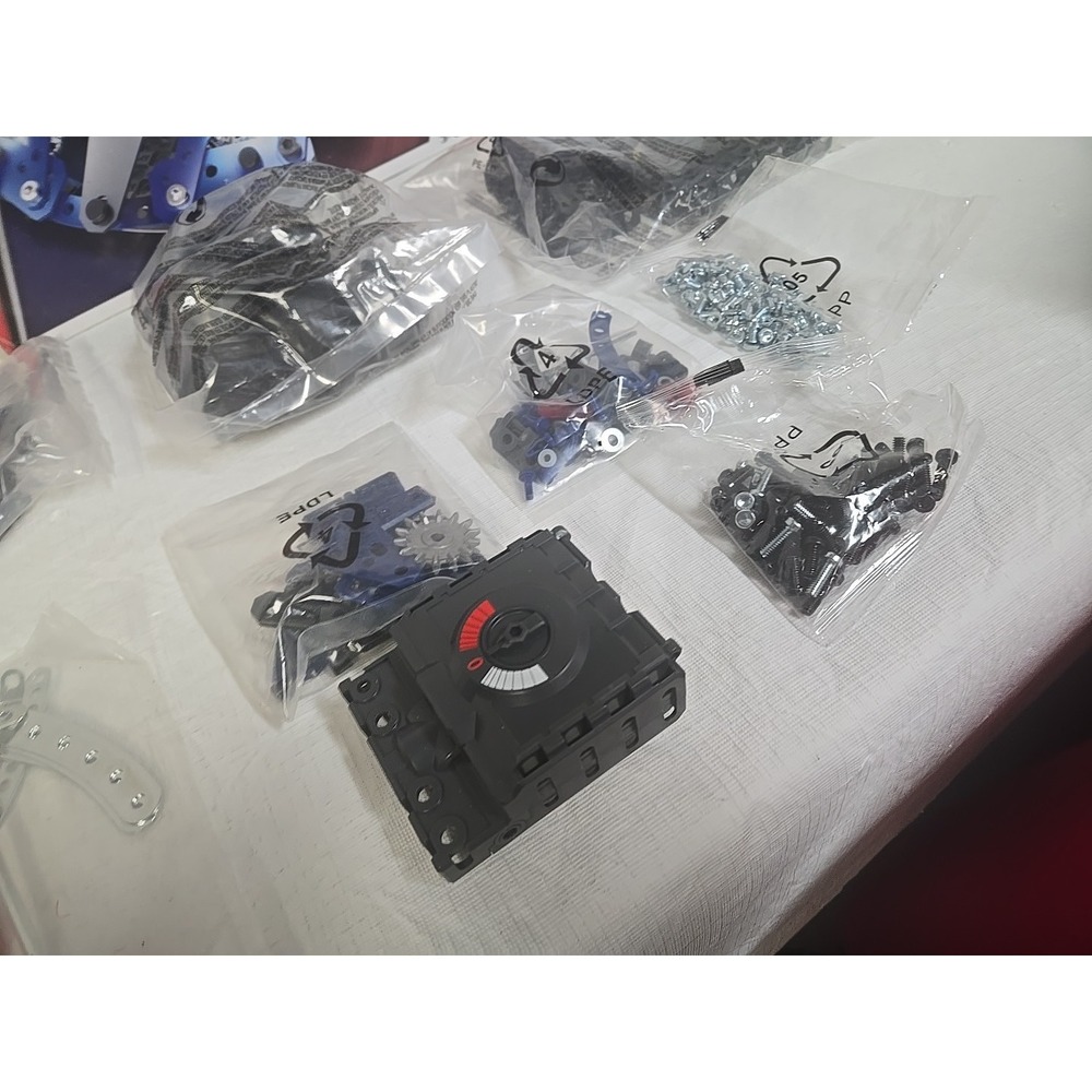 SUPERCAR ERECTOR Building SET Meccano 18211 Motorized 25 Models in 1 Spinmaster - Picture 12 of 14